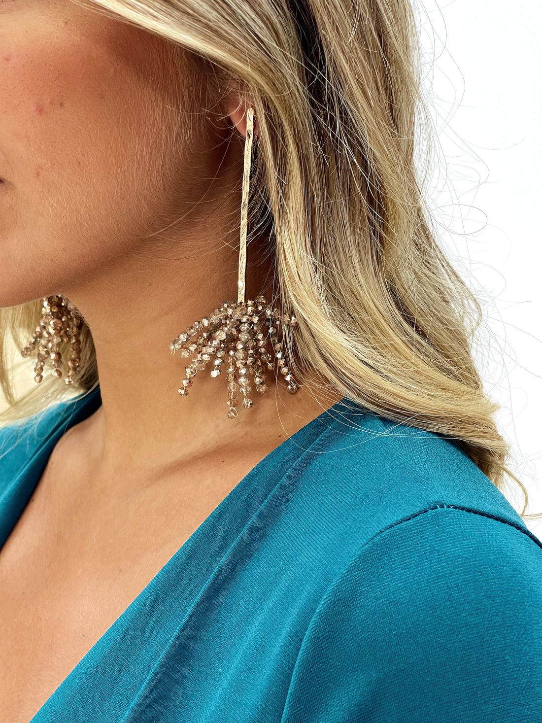 PENDIENTES BRILLOS FLOR DORADO